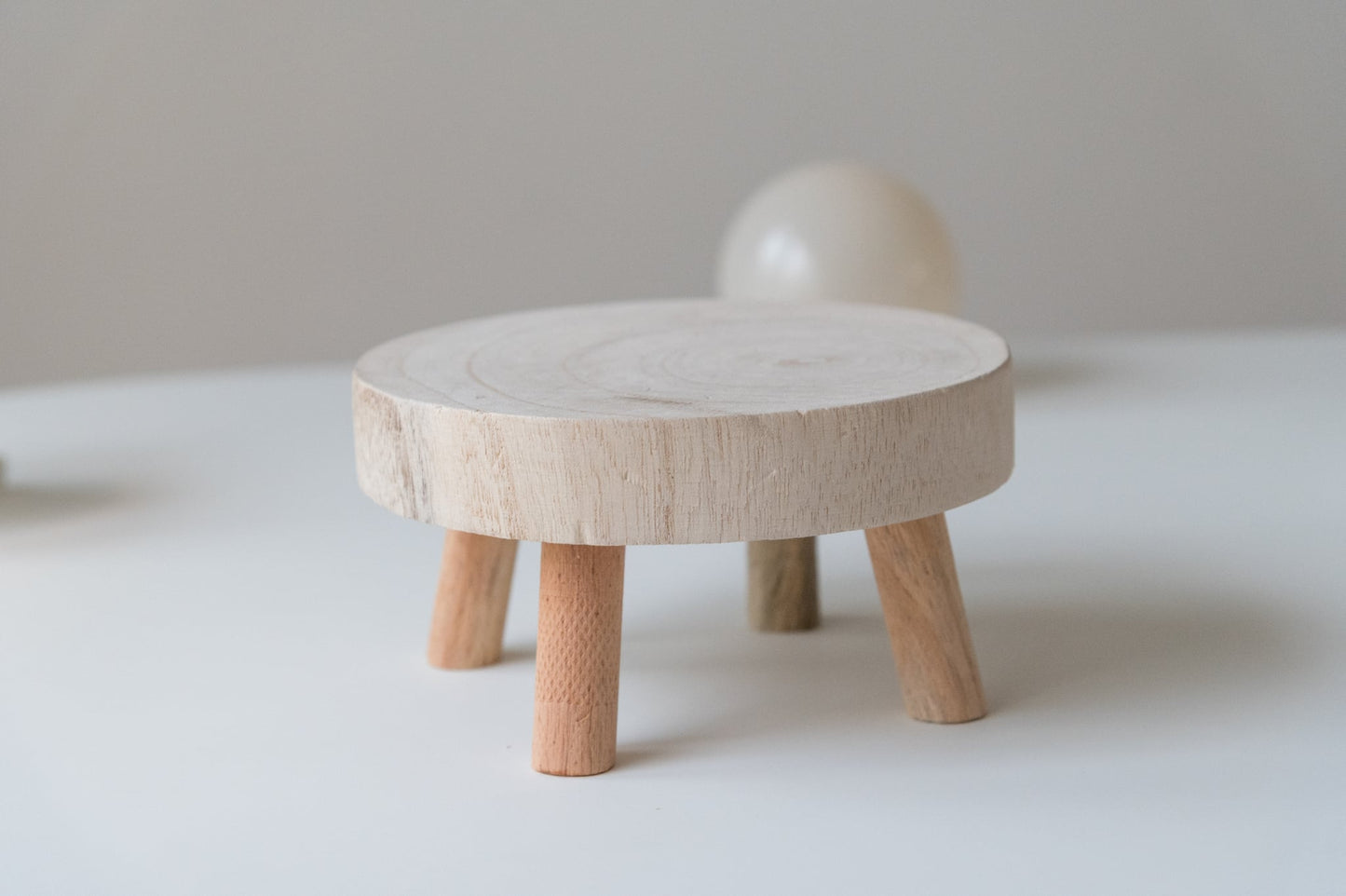 Wooden cake stand - Cake smash prop